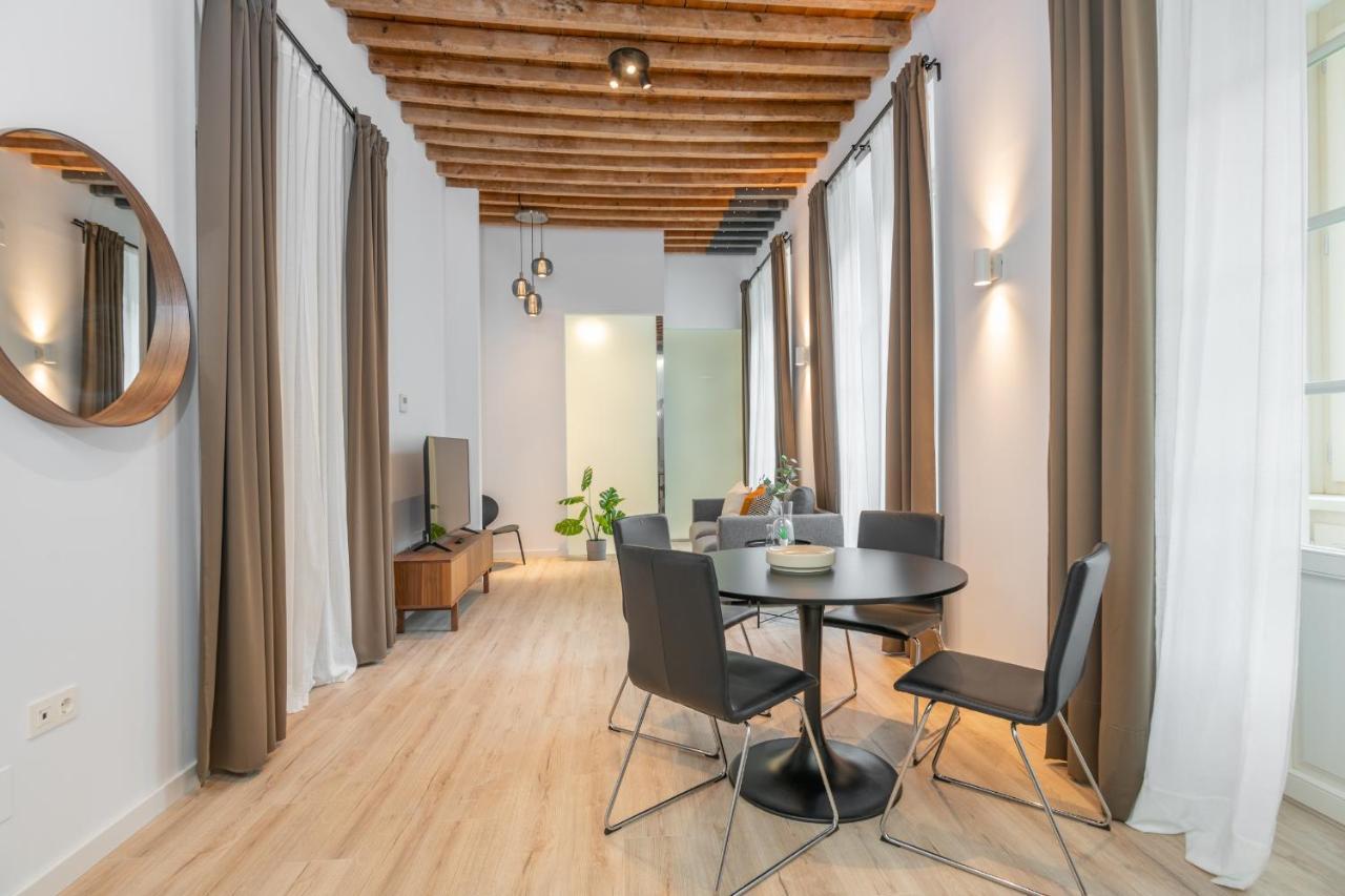 Apartamentos Malaga Centro El Conde By Renthas Екстериор снимка