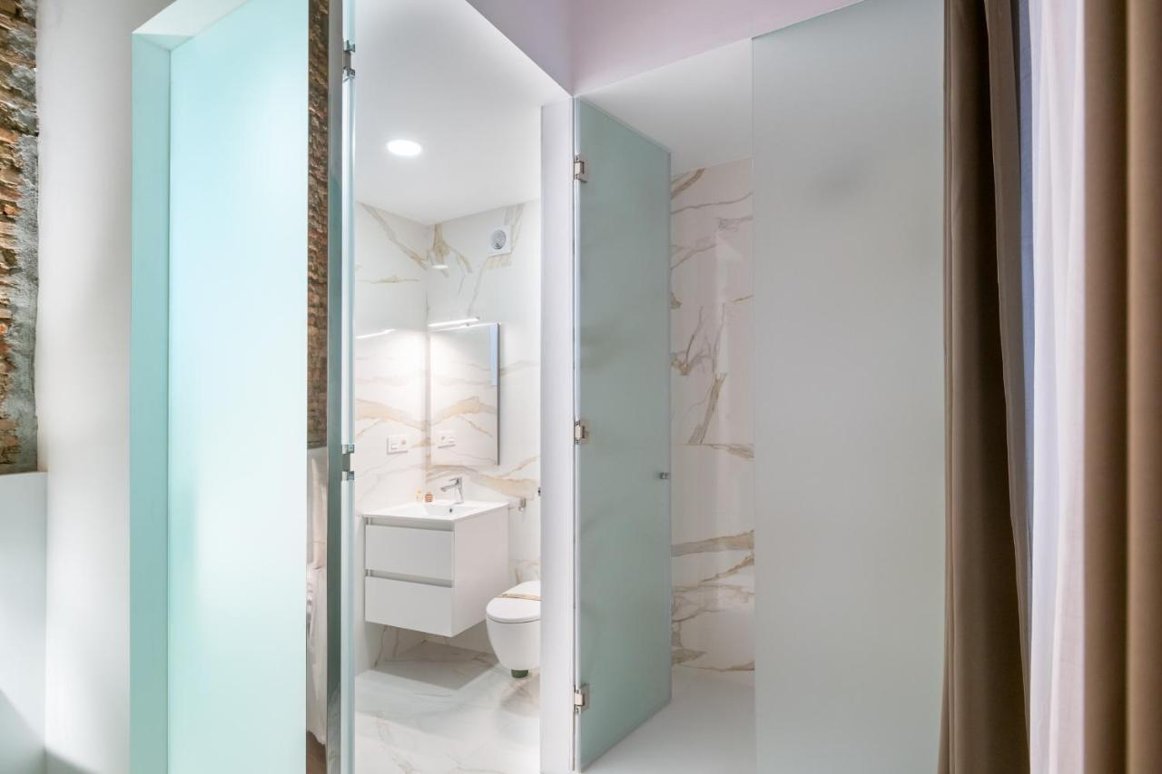 Apartamentos Malaga Centro El Conde By Renthas Екстериор снимка