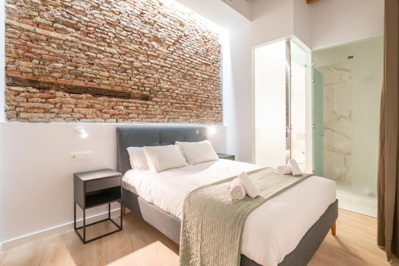Apartamentos Malaga Centro El Conde By Renthas Екстериор снимка