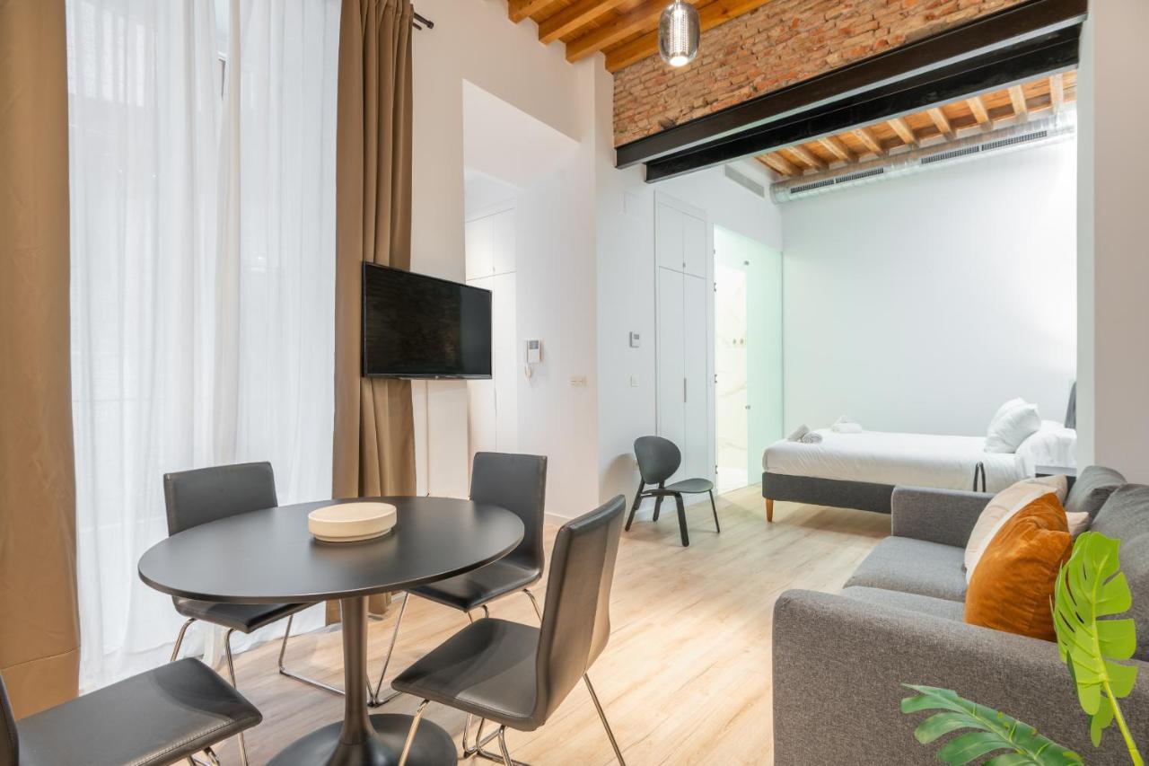 Apartamentos Malaga Centro El Conde By Renthas Екстериор снимка