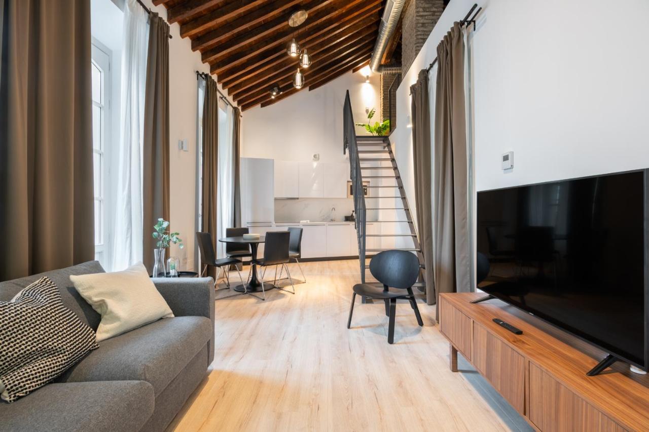 Apartamentos Malaga Centro El Conde By Renthas Екстериор снимка